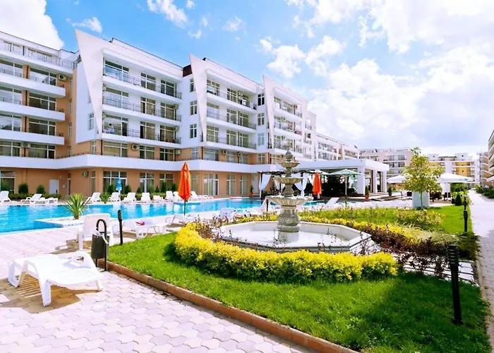 Grand кameliq - Morski Briz סאני ביץ'